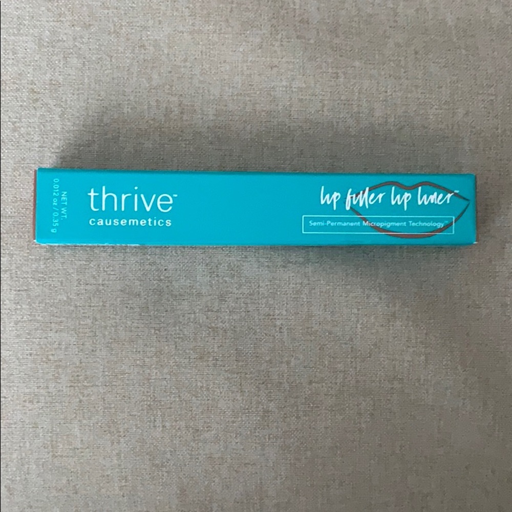 Brand new! Thrive lip liner